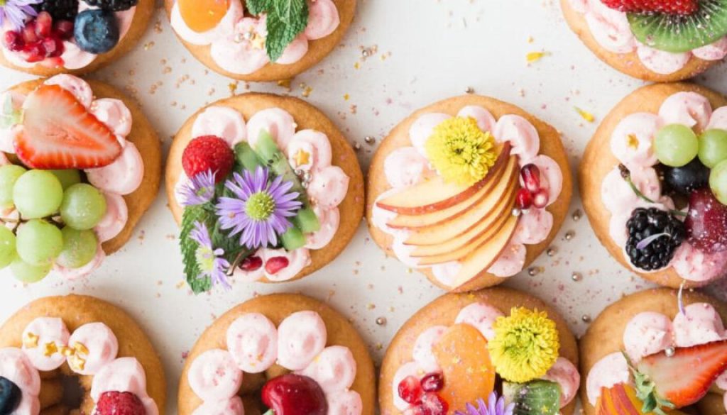 fruity-cake-1024x649-1600x800