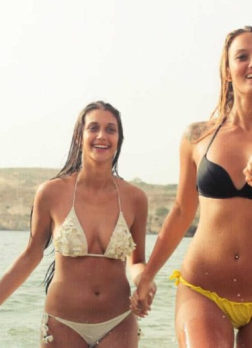 girls-on-bikini-1024x649-1600x800